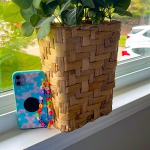 Flower charm for phone